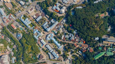 Kislovodsk, Rusya. Narzan Galerisi - XIX yüzyılının mimari bir anıtı, havadan bakıldığında Kislovodsk şehrinin tatil parkında yer alıyor.  