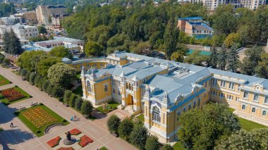 Kislovodsk, Rusya - 30 Ağustos 2021: Ana Narzan Hamamları, Kislovodsk. Kurortny Bulvarı, Hava Manzarası  