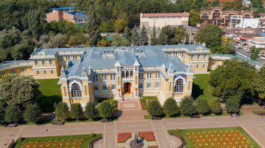 Kislovodsk, Rusya - 30 Ağustos 2021: Ana Narzan Hamamları, Kislovodsk. Kurortny Bulvarı, Hava Manzarası  