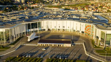 Sochi, Rusya - 4 Eylül 2021: Sirius - Bilim ve Sanat Parkı Kültür Merkezi. Uzay gemisi Buran 'ın planı. Sirius Üniversitesi, Hava Görünümü  