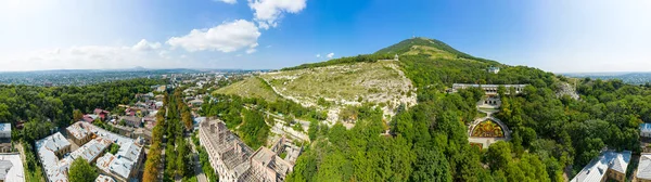 Pyatigorsk Rusya Merdiveni Akademik Galerisi Olan Bir Çiçek Tarhı Yüzyılın — Stok fotoğraf