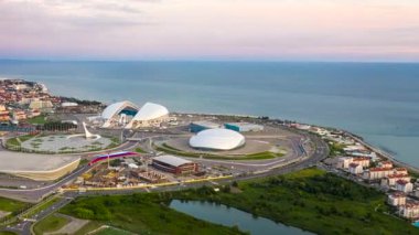 Sochi, Rusya. Olympic Flame, Fisht Arena, Adler Arena, Ice Sports Iceberg. Sochi 'deki Olimpik Park. Sirius Bölgesi. 4K