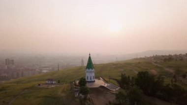 PARASKEVA PYATNITSA CHAPEL. Krasnoyarsk 'ın sembolü ve şehrin ana simgelerinden biri. 4K