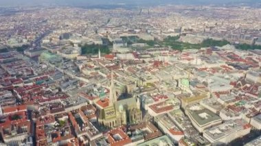 Viyana, Avusturya. St. Stephen Katedrali (Almanya: Stephansdom). Katolik Katedrali - Avusturya 'nın ulusal sembolü. 4K