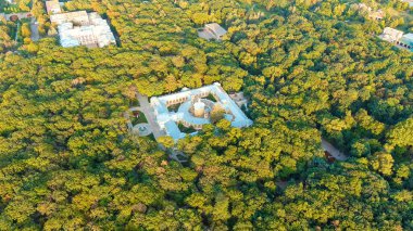 Yessentuki, Rusya. Üst banyolar. Tatil yeri parkı. Kültür ve Eğlence Parkı. Gün batımı, Hava Görünümü  