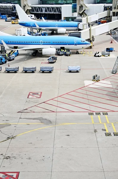 Partenza dall'aeroporto o arrivo al gate — Foto Stock