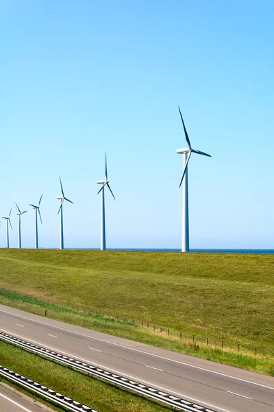 Alternative energy by windmills — Stock Photo, Image