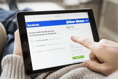 Facebook kullanarak tablet pc