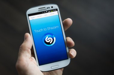 Shazam mobil uygulaması