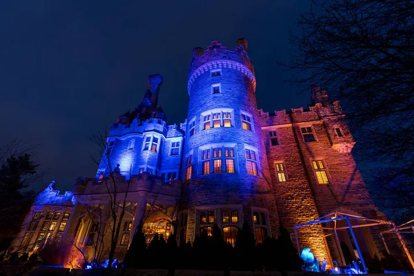 Casa Loma Iluminación Nocturna Invierno Histórico Castillo Toronto Ciudad Ontario —  Fotos de Stock