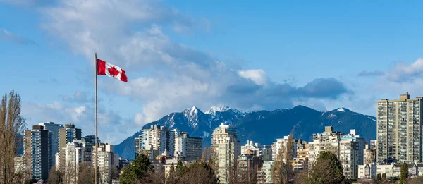 National Flag Canada Vancouver City Downtown Condominium Apartment Skyline Panorama — Stockfoto