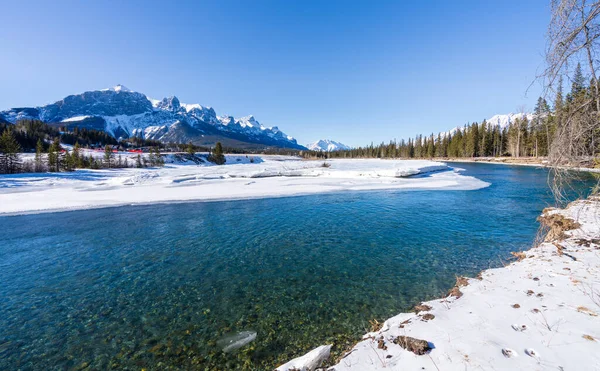 Kanadai Sziklás Hegység Bow Valley Gyönyörű Táj Télen Havazott Hegyek — Stock Fotó