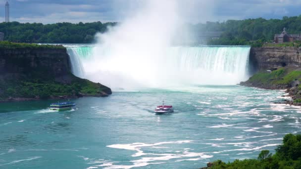 Niagara Falls Cruises Boat Tours Horseshoe Falls Ontario Canada — 图库视频影像