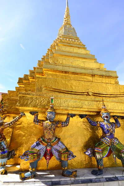 Pagoda in wat phra Kaew, Thailandia — Foto Stock