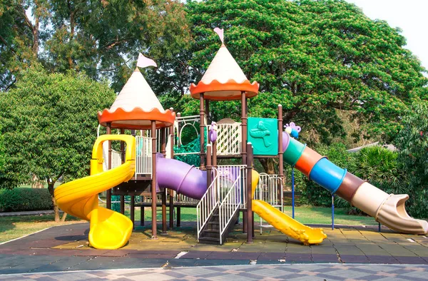 Kinderspeelplaats — Stockfoto