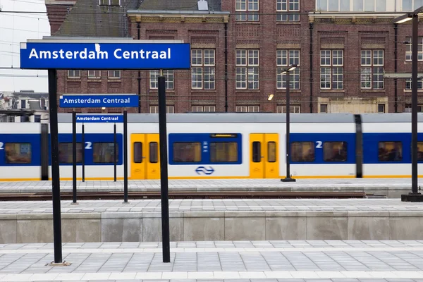 Amsterdam Central Station — Stock Photo, Image