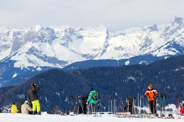 Sciare alpi — Foto Stock
