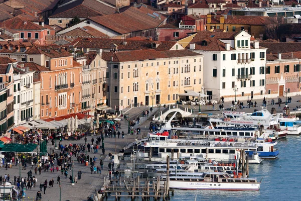 Вид на набережную Венеции — стоковое фото