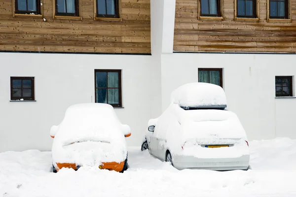 Coches de nieve — Foto de Stock