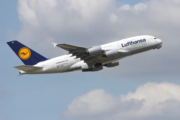 Lufthansa Airbus A380 — Stockfoto