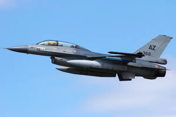 F-16 start — Stockfoto