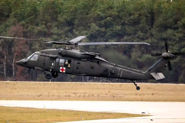 Medizinischer Transporthubschrauber Der Armee Vom Typ Sikorsky 60M Blackhawk Vor — Stockfoto