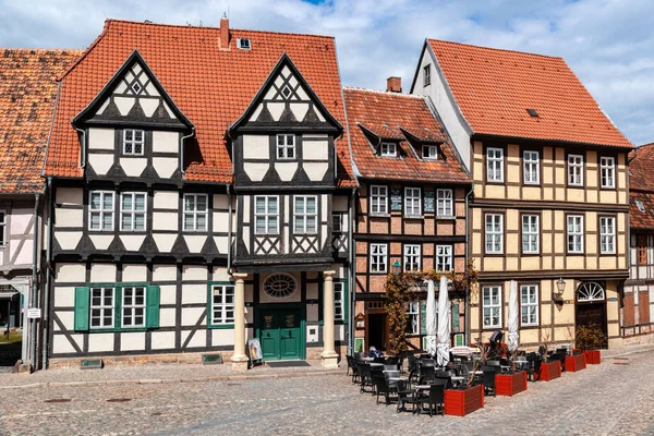 中世の町Quedlinburg ハーツ山脈の北の歴史的な木枠の家 ドイツのザクセン アンハルト州 2018年4月26日 — ストック写真