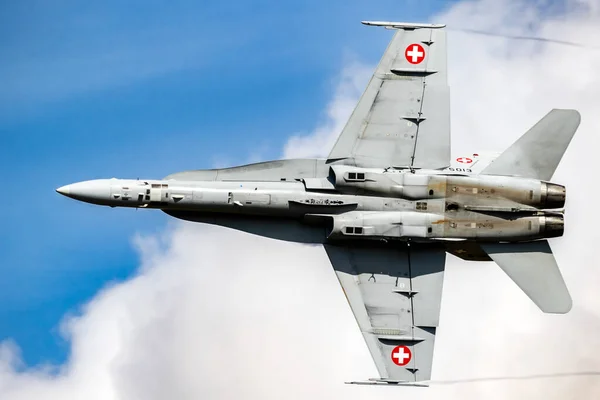 Švýcarské Vzdušné Síly Mcdonnell Douglas Hornet Stíhací Letoun Letu Nad — Stock fotografie