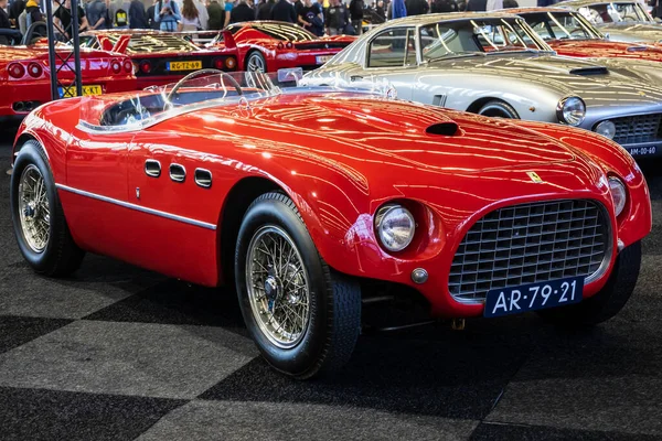 1953 Ferrari 250Mm Coche Deportivo Clásico Exhibido Salón Del Automóvil — Foto de Stock