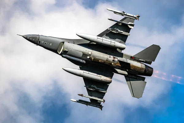 Military Air Force Fighter Jet Interceptor Airplane Full Flight — Stock Photo, Image