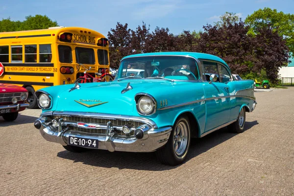 1957 Chevrolet Bel Air Κλασικό Αμερικανικό Αυτοκίνητο Στο Rosmalen Ολλανδία — Φωτογραφία Αρχείου