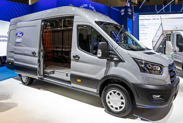 Ford Transit Elektrische Aangedreven Bedrijfswagen Gepresenteerd Hannover Iaa Transport Motor — Stockfoto