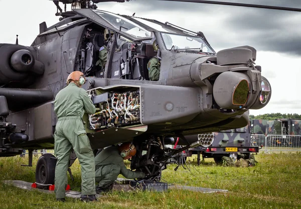 Атакующие Вертолеты Boeing Appache Авиабазе Гилзе Риен Нидерланды Июня 2014 — стоковое фото