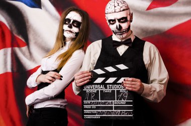 Yönetim Kurulu şakşak kadın ve erkekte film ile kafatası yüz maskesi