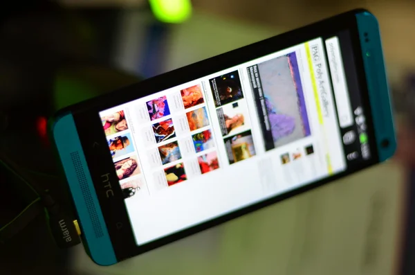 HTC telefon — Stock Fotó
