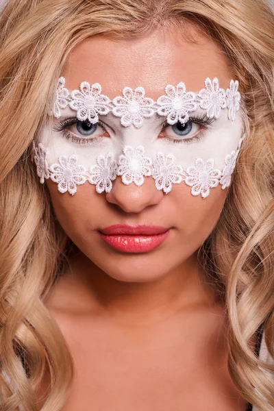 Lady in lacy white mask — Stock Photo, Image