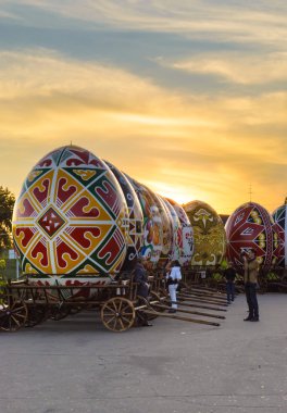 vyshyvanka ve pysanka geçit töreni