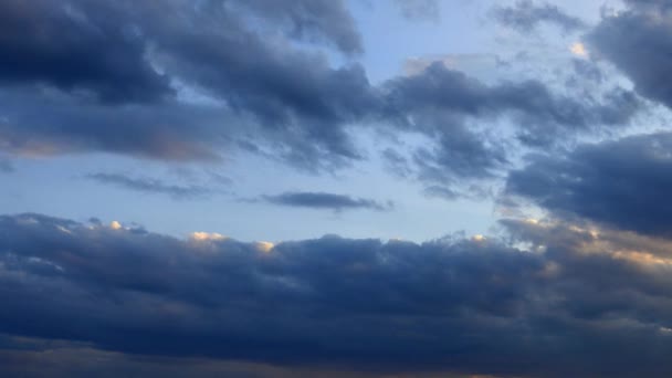 Ciel temporel avec nuages en mouvement — Video