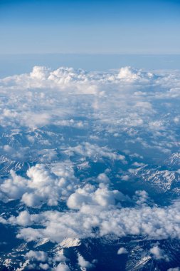 bulutlar düzlem görünümünü