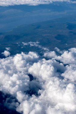 bulutlar düzlem görünümünü