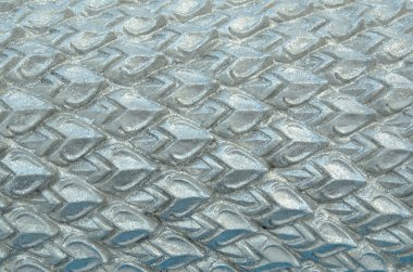 doku heykel gümüş ejderha ölçekler