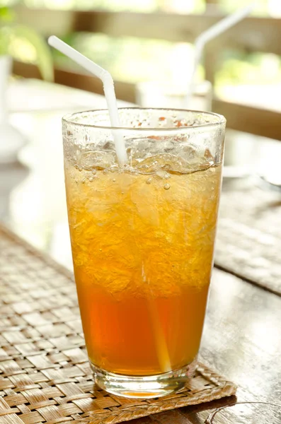 Cold iced lemon tea