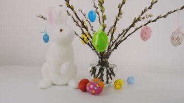 Yumurtalı güzel Paskalya arkaplanı. Seçici odak.