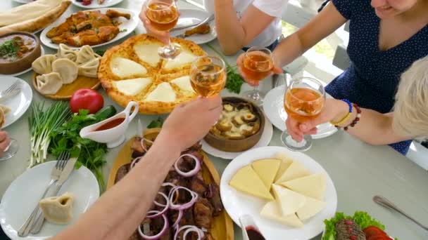 Georgian national cuisine, food on the table in the restaurant. Selective focus. — стокове відео