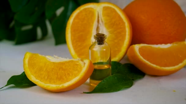 Апельсиновое Эфирное Масло Бутылке Выборочный Фокус Природа — стоковое видео