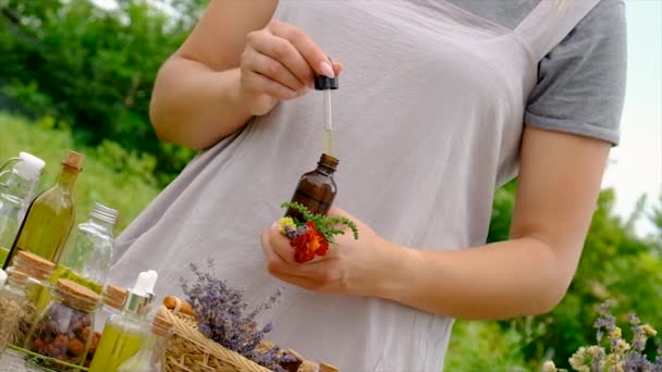 Woman Makes Tincture Medicinal Herbs Selective Focus Nature — Vídeo de Stock