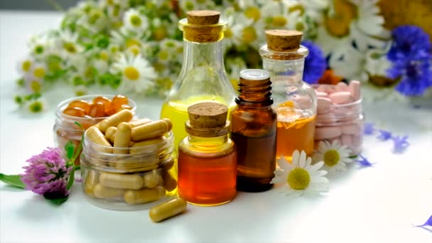 Herbal Tinctures Homeopathy Dietary Supplements Medicinal Herbs Selective Focus — Stock video