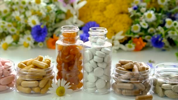 Гомеопатия Пищевые Добавки Лекарственными Травами Выборочный Фокус Природа — стоковое видео