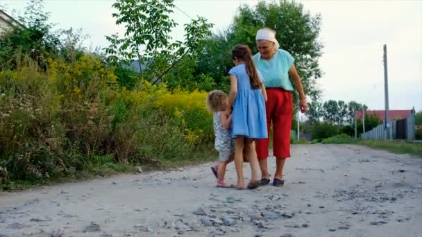 Children Grandmother Carry Vegetables Bag Selective Focus Food — Vídeo de stock