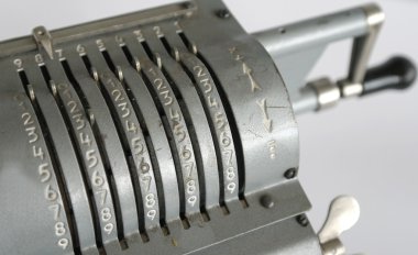 Klasik Mekanik arithmometer